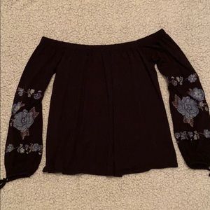 American Eagle Over the Shoulder T-Shirt